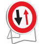 copy of Panneau de signalisation temporaire cédez le passage à la circulation venant en sens inverse B15